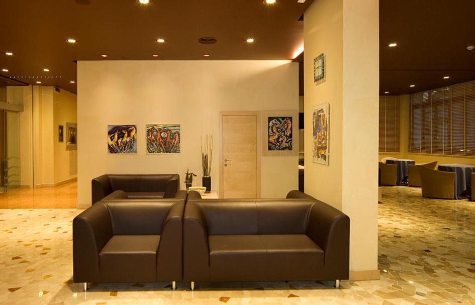 Ancora Hotel
