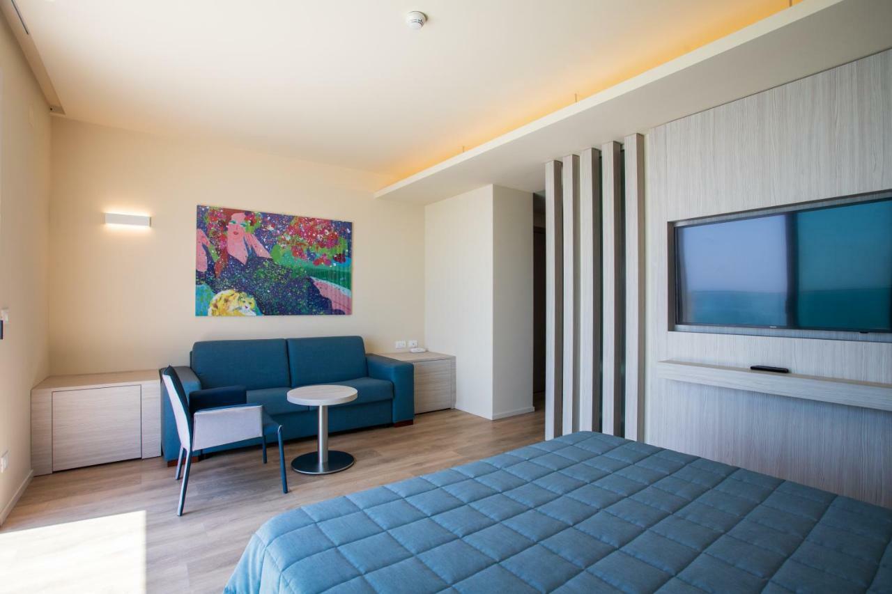 Ancora Hotel